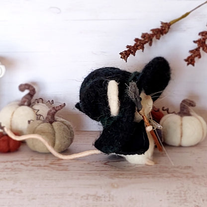 Needle felted mouse Wizard Albie Thistlewick III
