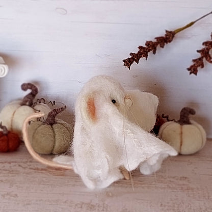 Needle felted mouse Ghost Pipa Tattertail